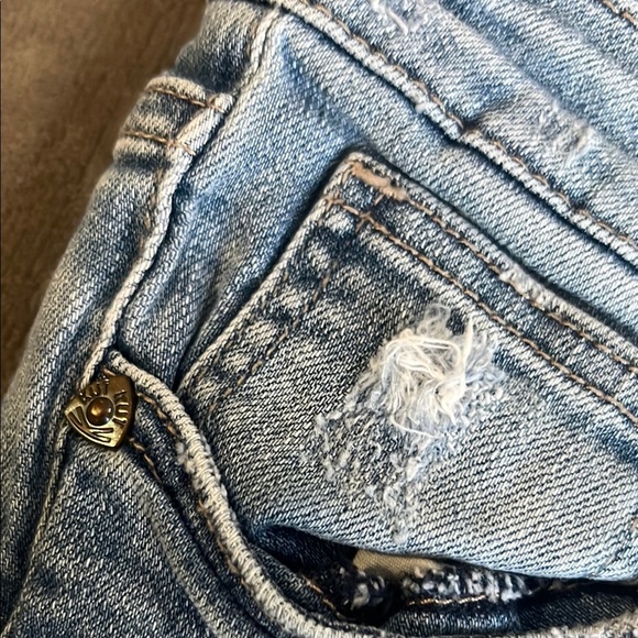 Kut from the Kloth Blue Straight Leg Jeans with Distressed Details - Picture 12 of 16